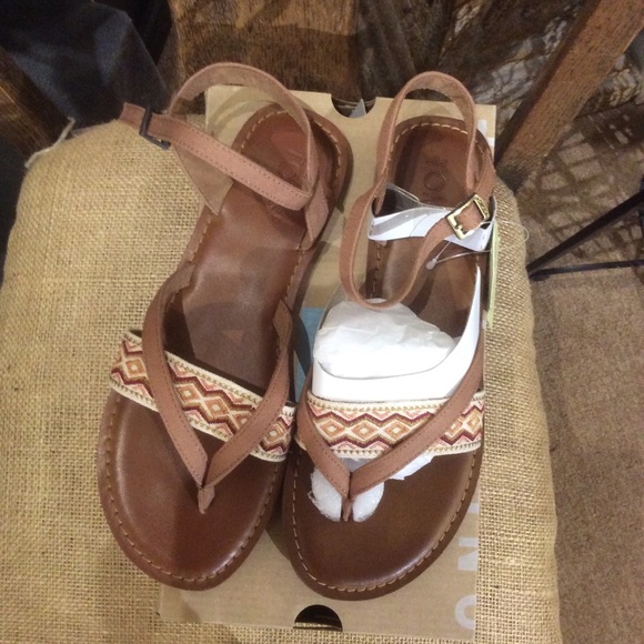 Toms Lexie Sandals NWT - Picture 3 of 8